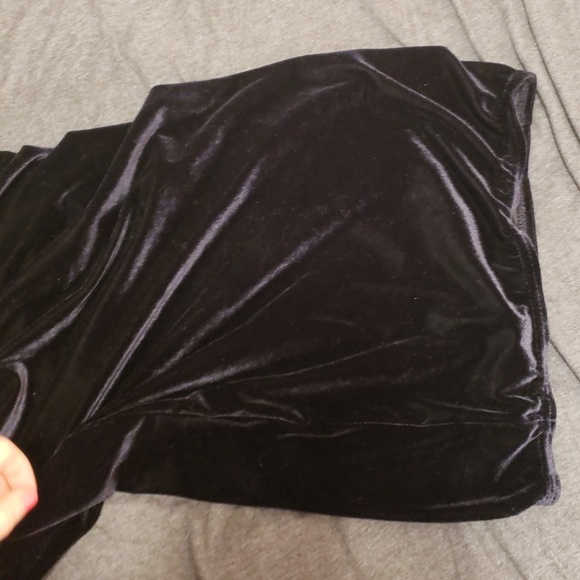 Vintage 90's Velvet Black Skirt - Picture 2 of 7